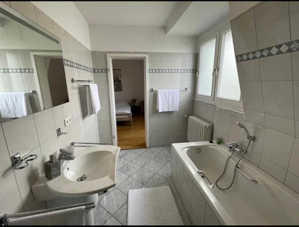 Апартаменти Luxury Rooftop Loft With River View 10Min To City Дюссельдорф Екстер'єр фото